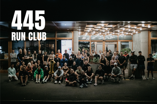 Group photo of the 445 Run Club Hamilton